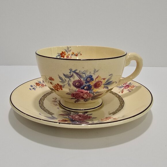 Myott Staffordshire - Vintage Floral Tea Cup & Saucer Set - Picture 1 of 7